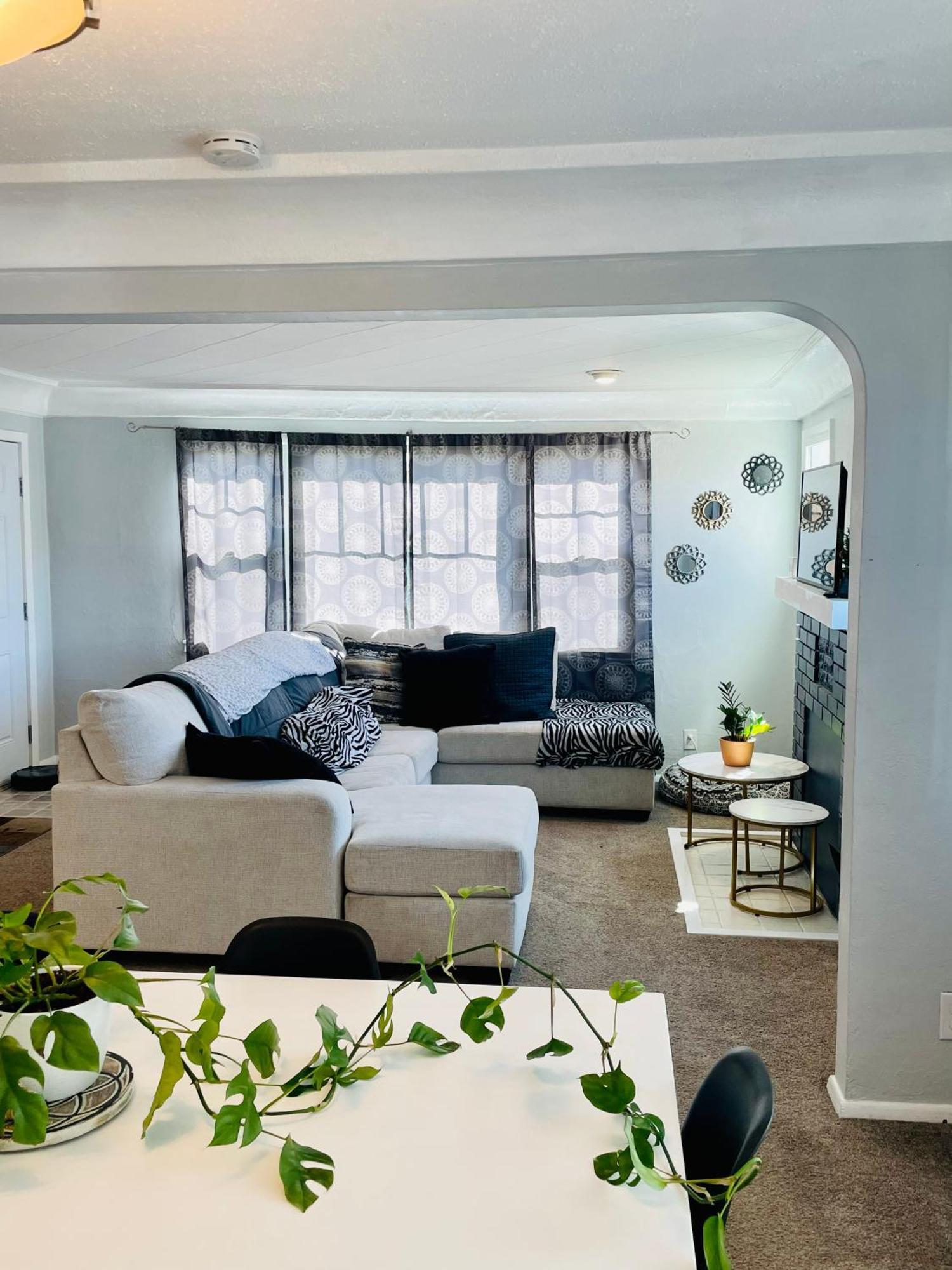 Tacoma Homestay- With Breakfast Included-Private Room Екстер'єр фото